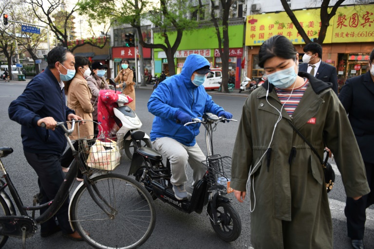 China desmiente haber ocultado su balance real de muertos por coronavirus