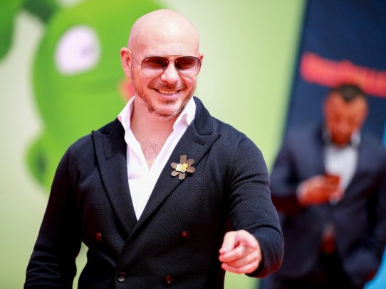 Sin la música estaría "muerto o en la cárcel", dice Pitbull