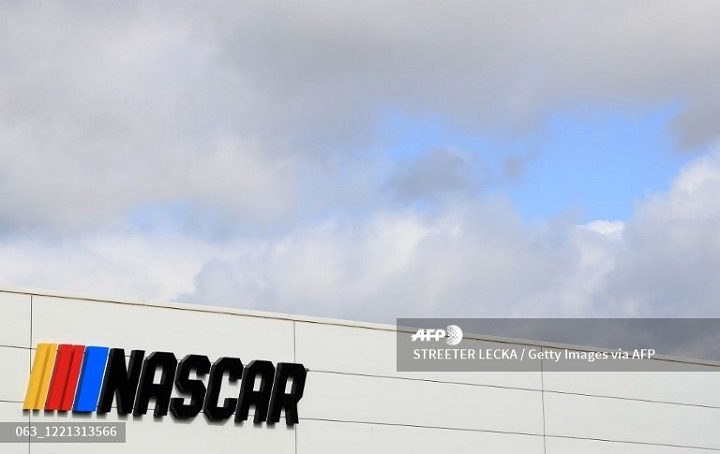 Serie NASCAR anuncia regreso de las carreras el 17 de mayo sin público