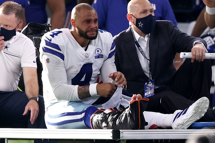 NFL: Dak Prescott, figura de los Cowboys, es hospitalizado tras impactante lesión