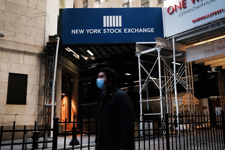 Wall Street toma aliento luego de la subida histórica del Dow Jones