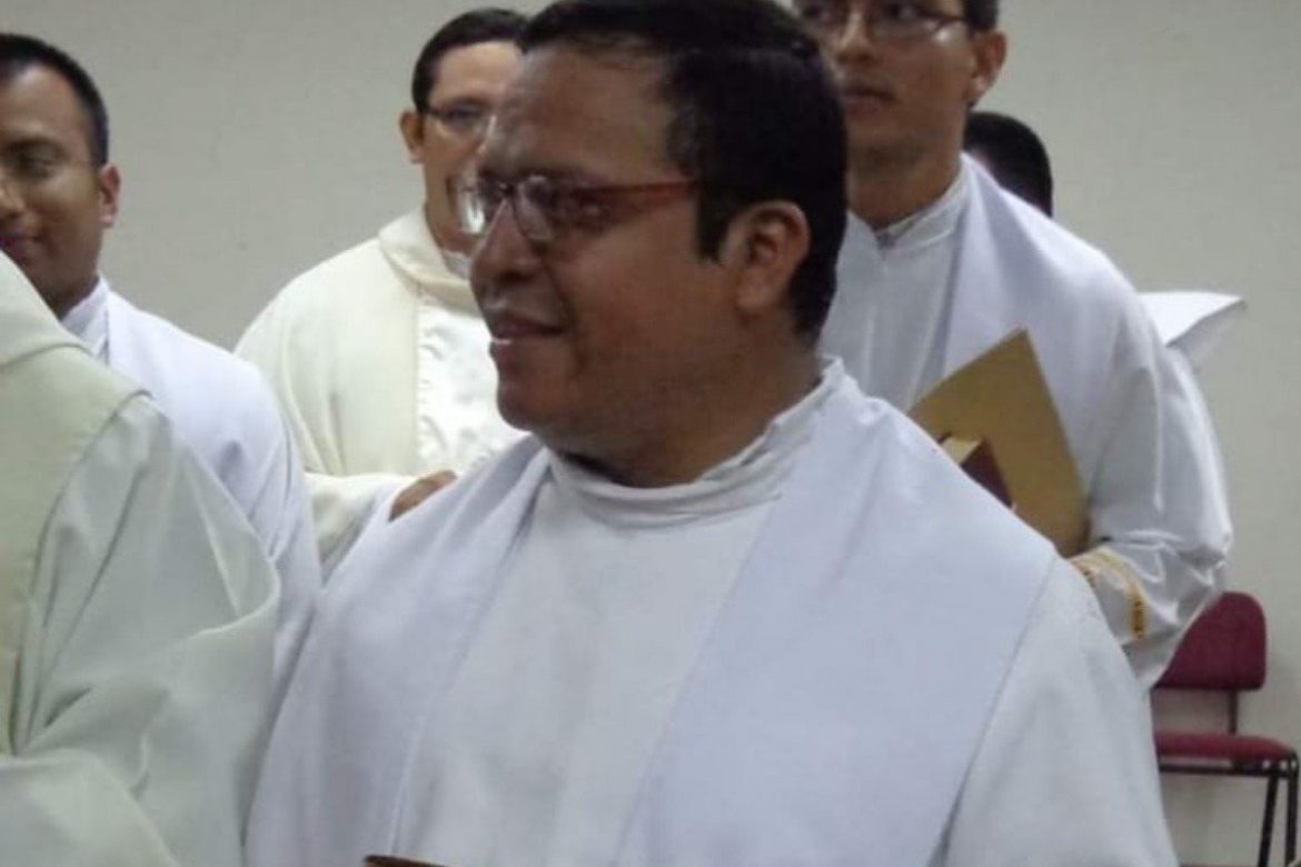 Asesinan a sacerdote en sureste de El Salvador
