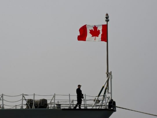 Una militar canadiense muerta y cinco desaparecidos tras la caída de un helicóptero de la OTAN en mar Jónico