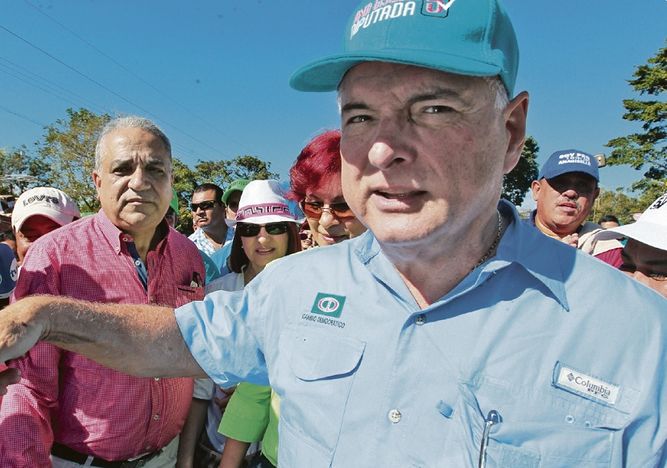 Expresidente Martinelli, defiende a Chichi de Obarrio en Caso del PAN