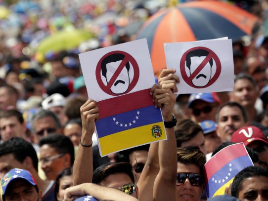 Oposición venezolana convoca huelga general para presionar por cambio de Gobierno