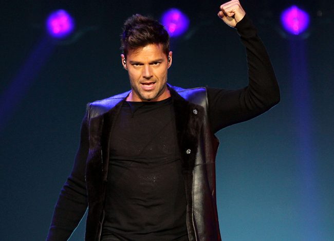 Ricky Martin niega públicamente el uso del playback en sus conciertos