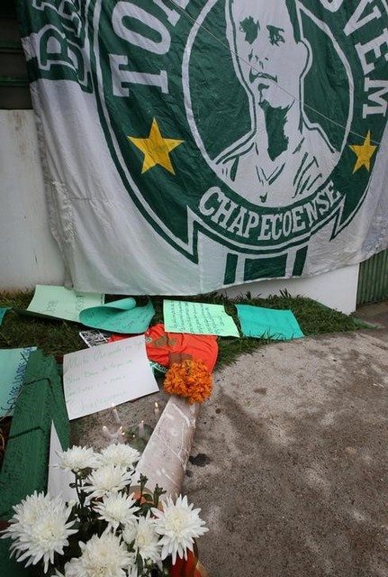 Tragedia en el fútbol, accidente aéreo deja 75 muertos y 6 sobrevivientes