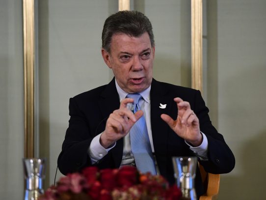 Santos urge a cambiar estrategia mundial antidrogas en la ONU