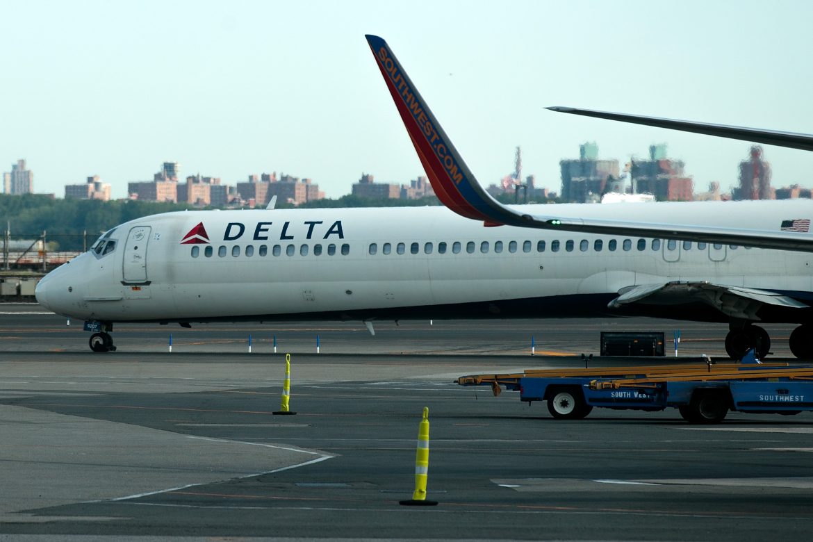 Un neoyorquino es bajado de vuelo de Delta por hablar en árabe