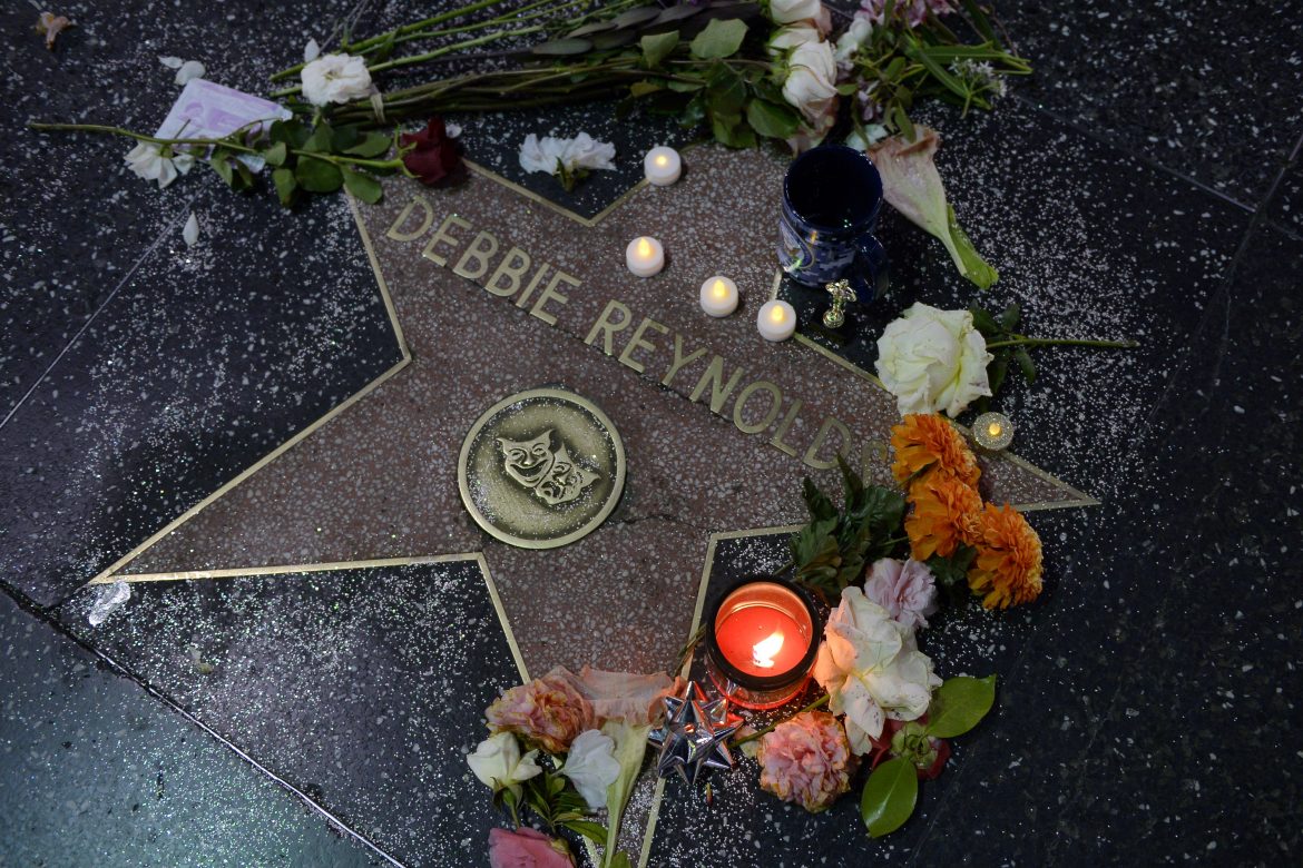 Debbie Reynolds, la madre de la princesa Leia de Star Wars, muere a los 84 años