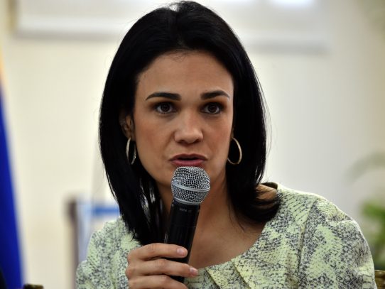 Vicepresidenta pide actuar con "firmeza y celeridad" en investigación de sobornos de Odebrecht