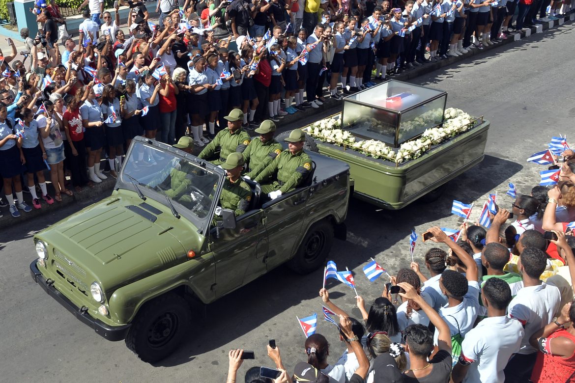 Fidel Castro regresa a Santiago de Cuba, la cuna de la revolución