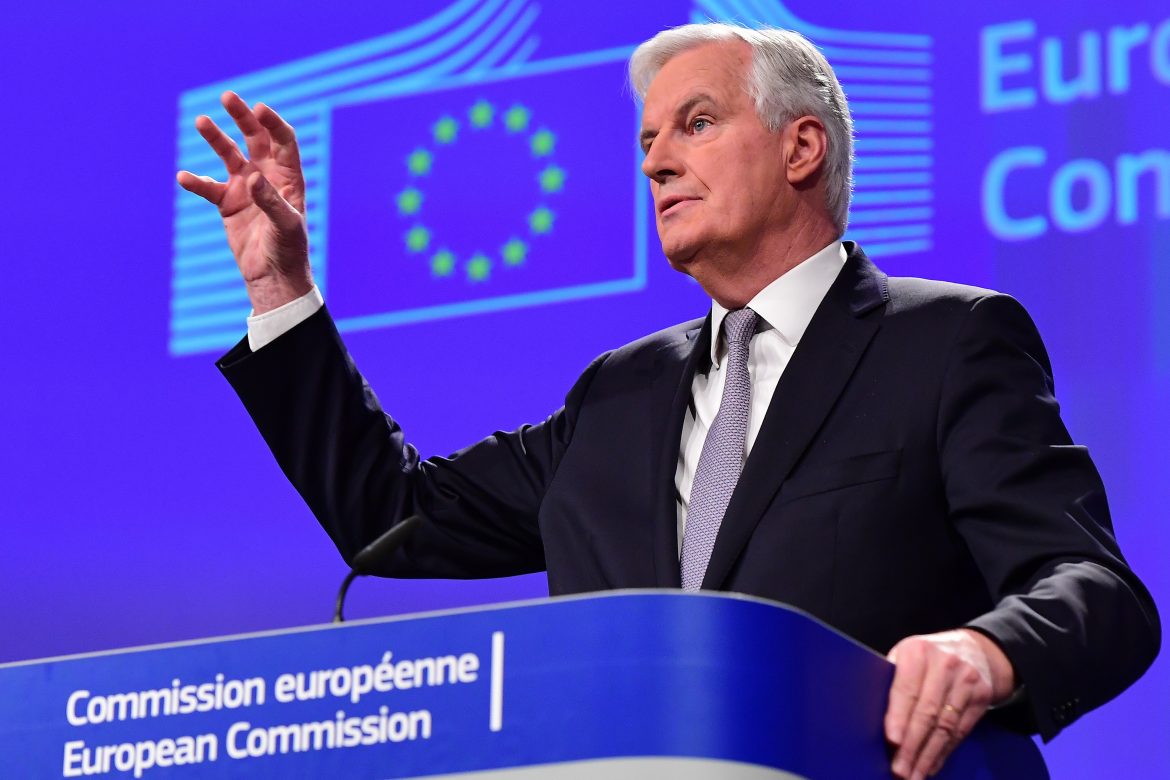 Salida de Reino Unido de UE es riesgoso para estabilidad financiera, advierte negociador de CE
