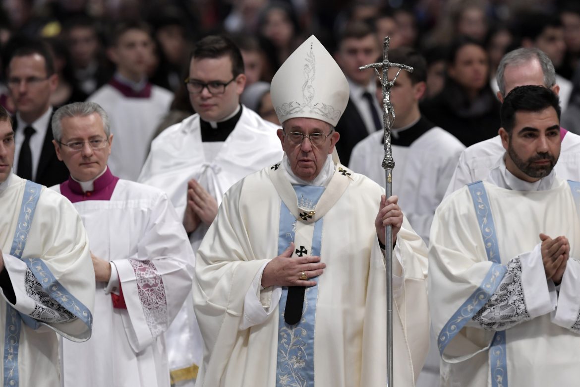 El Papa exige "tolerancia cero" contra los curas pedófilos