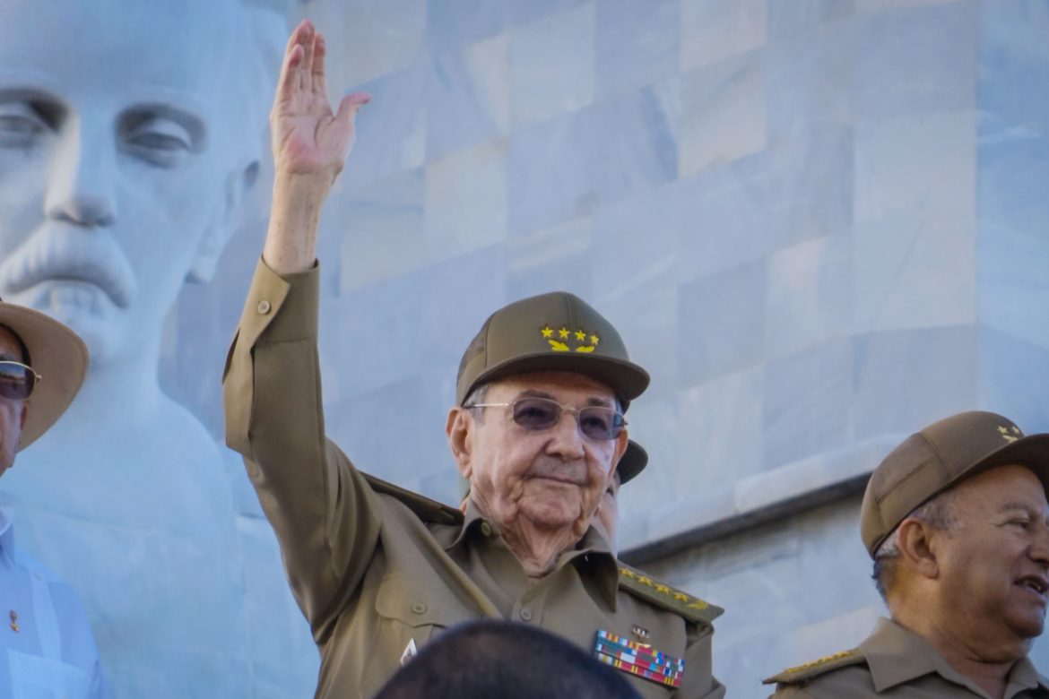 Raúl Castro se despide y cierra un largo capítulo de la historia de Cuba