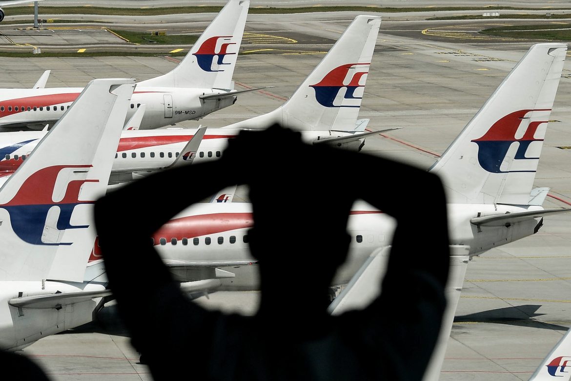Suspenden búsqueda submarina del vuelo de Malaysia Airlines desaparecido en 2014