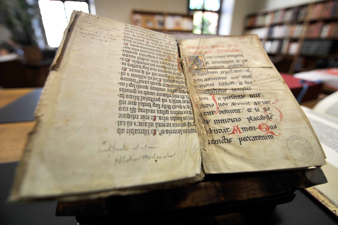 La biblia de Gutenberg puede ser consultada ahora en biblioteca digital
