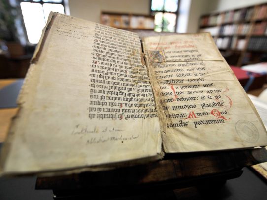 La biblia de Gutenberg puede ser consultada ahora en biblioteca digital