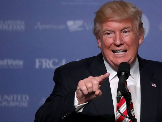 Trump anuncia "gran impuesto fronterizo" a empresas que se muden al extranjero