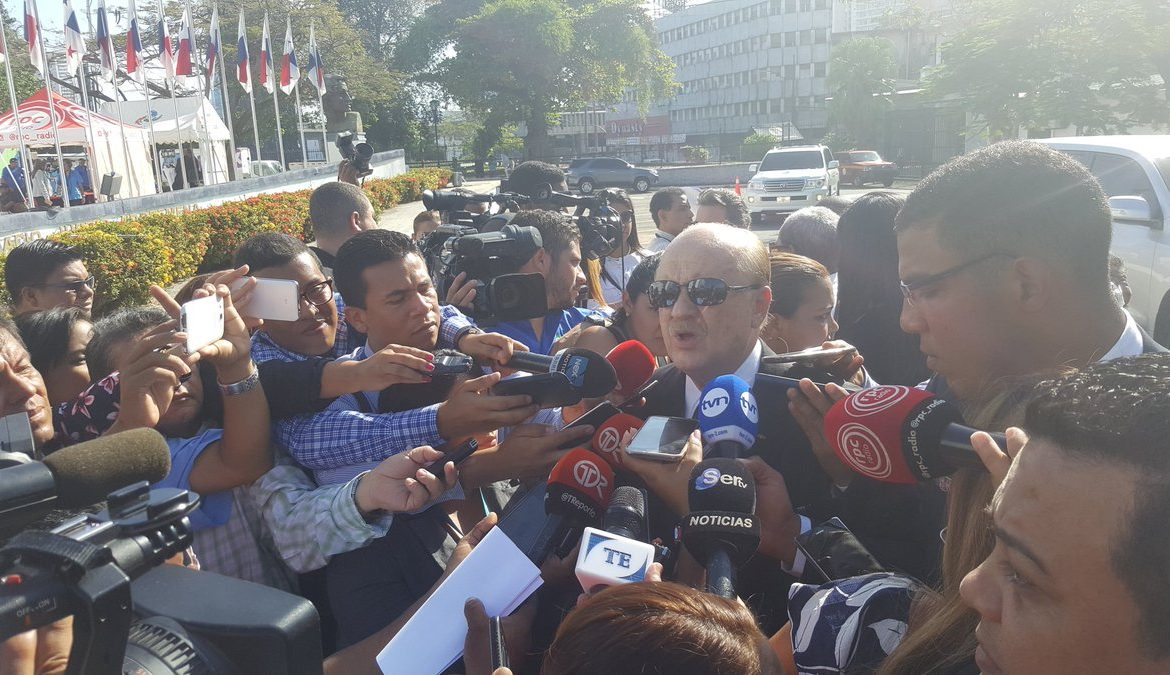 "Yo me encomendaría al señor" dice Erasmo Pinilla de no aprobarse las reformas electorales