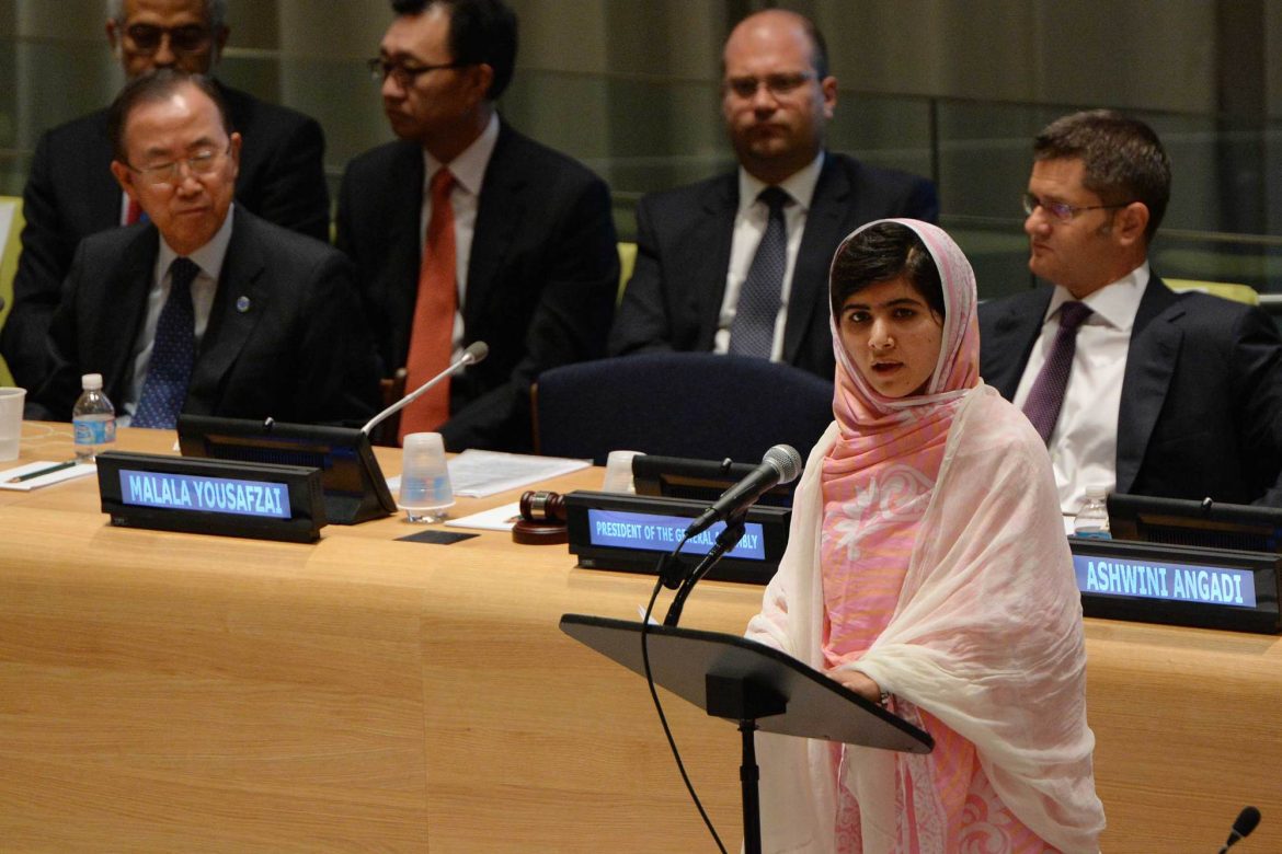 Malala ruega a Trump que ayude a los más indefensos del mundo