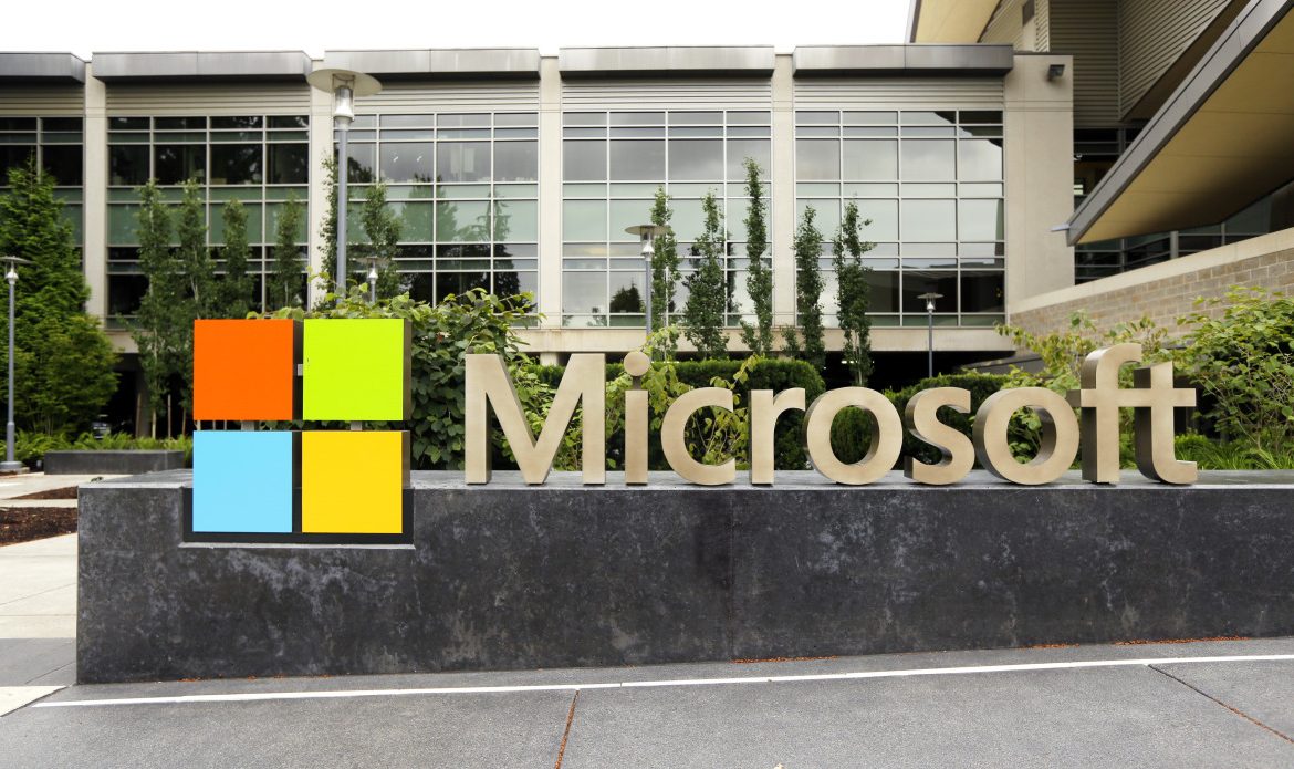 Microsoft aumenta 4% su beneficio neto gracias a sus actividades en "la nube"