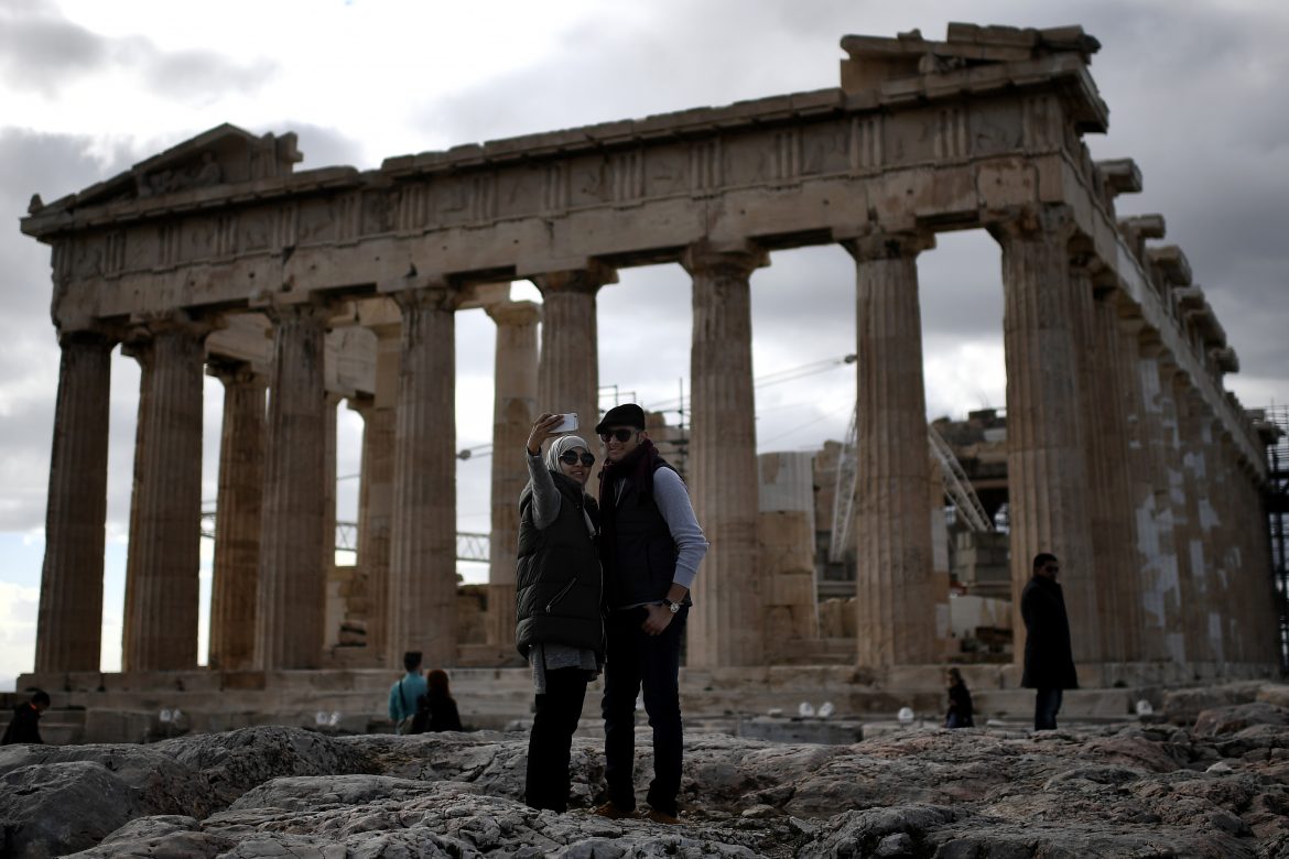 Gucci no podrá organizar desfile en la Acrópolis de Atenas