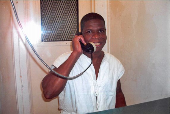 Corte Suprema de Justicia de EEUU falla a favor de un negro condenado a muerte