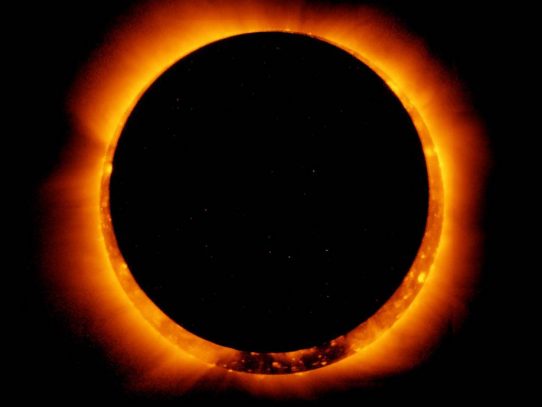 Eclipse solar oscureció América del sur antes de verse en África