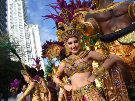 Alcaldía regula la celebración del Carnaval 2017 en la capital