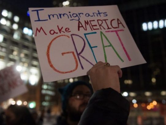 Restaurantes se unen a la protesta en Washington y cierran en el "día sin inmigrantes"