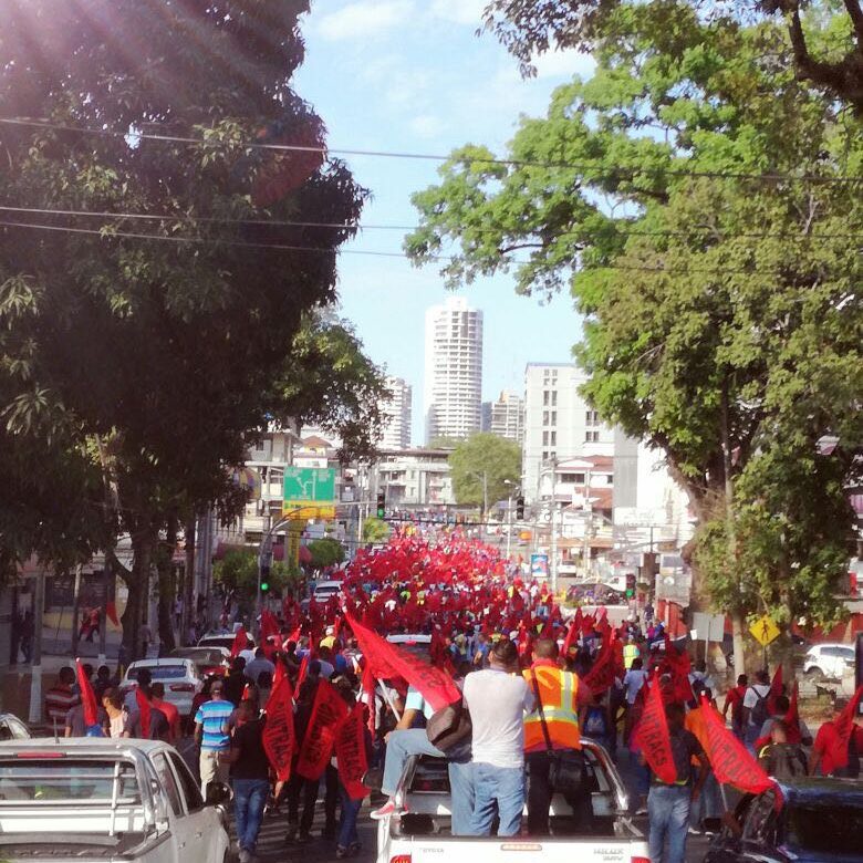 Un Panamá dividido protesta contra la corrupción