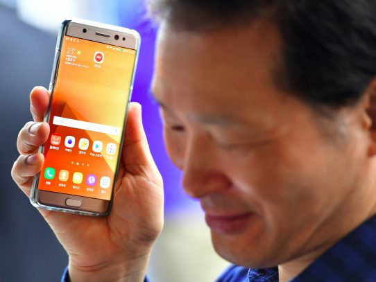 Samsung lanzará asistente de voz con su nuevo smartphone
