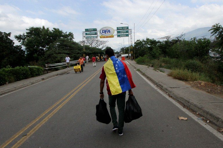 Colombia deportará 11 venezolanos por trabajo informal
