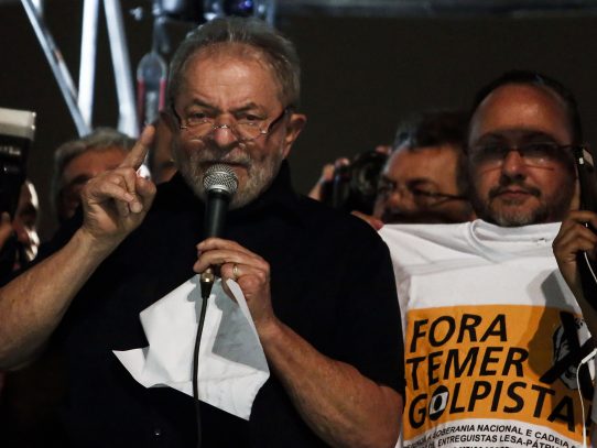 Lula participa en protestas masivas en Brasil contra Temer