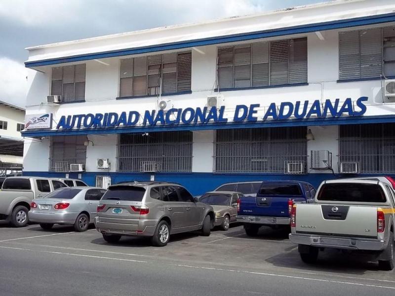 Aduanas denuncia petición de dinero y donaciones a nombre de la entidad