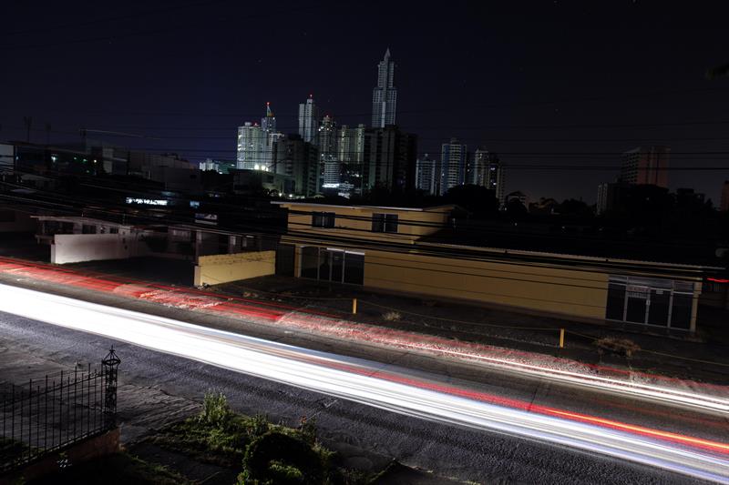 Panamá pierde $1.3 millones  por cada hora tras el apagón general