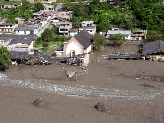 Santos declara estado de "Calamidad Pública" tras avalancha