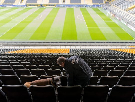UEFA reforzará seguridad tras ataque terrorista al Borussia Dortmund