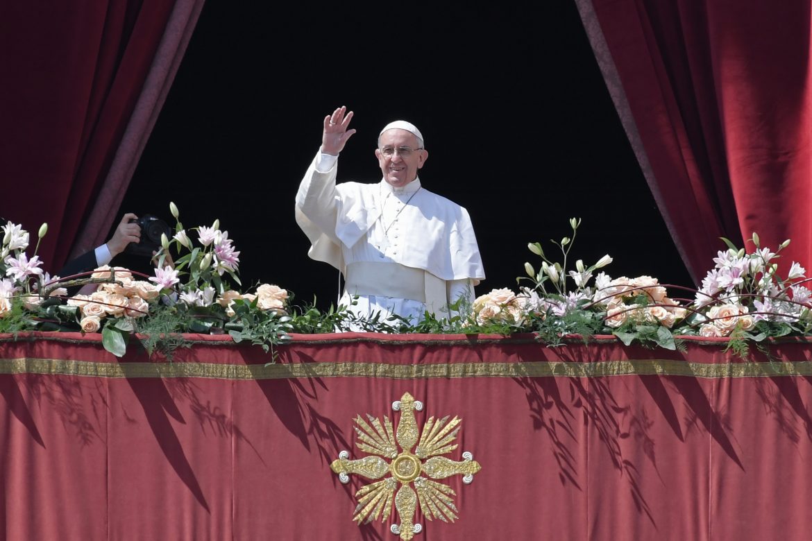 Papa Francisco implora la paz en Siria donde reinan "horror y muerte"