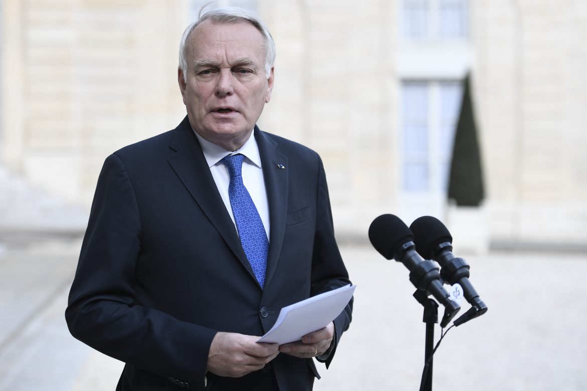 Francia presenta pruebas que acusan al régimen sirio de ataque químico