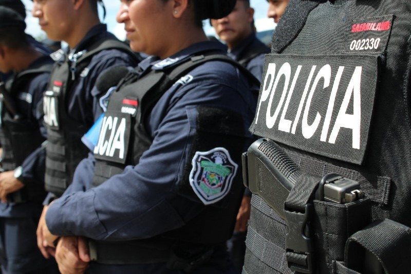 Policías detenidos por presunta vinculación en caso de drogas en Juan Díaz