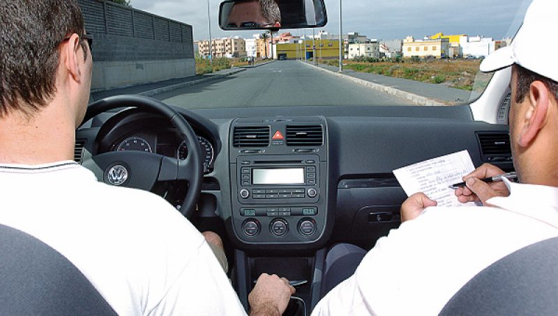 Gran Bretaña: examen para conducir incluye prueba con GPS