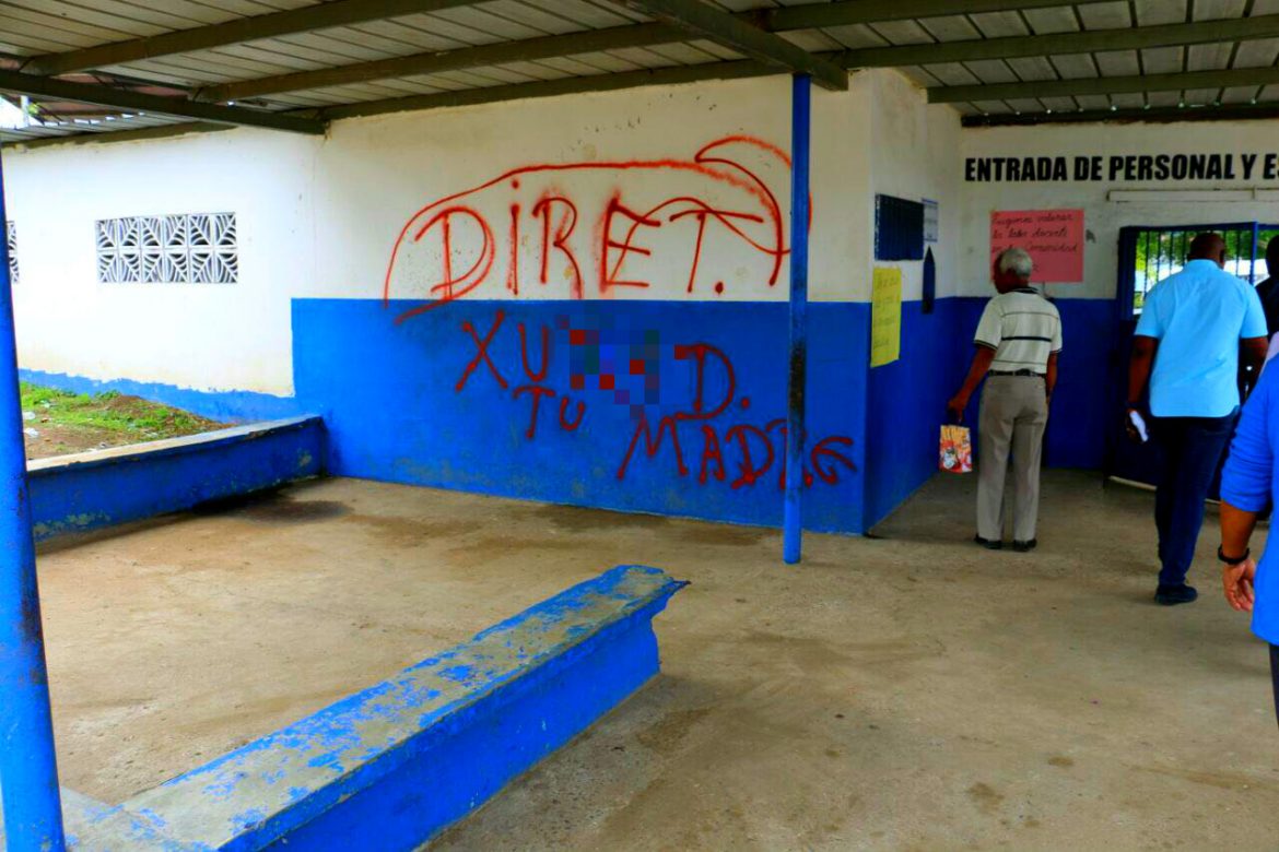 Docentes del colegio Torrijos Cárter denuncian vandalismo
