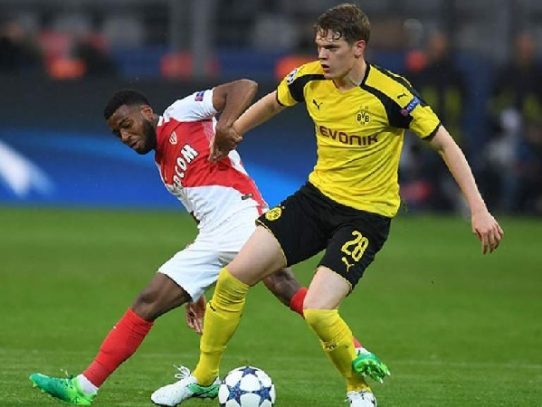 En campo de Borussia Dortmund, Mónaco vence 3-2 al día siguiente del atentado