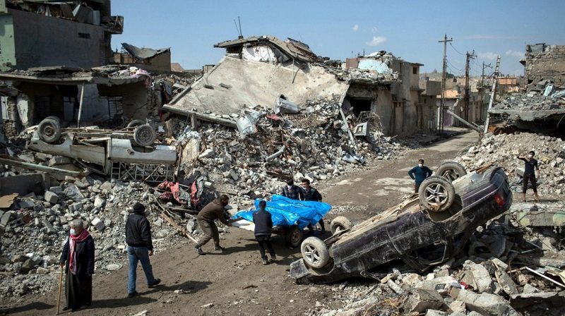 Al menos 81 muertos en ataque aéreo contra colegio en Mosul