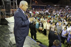 El Rev. Manuel Ruiz lleva  51 años como predicador y pastor. Foto/ SoplaDios.ORG