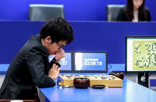 El ordenador AlphaGo vence por tercera vez al genio chino del go y se jubila