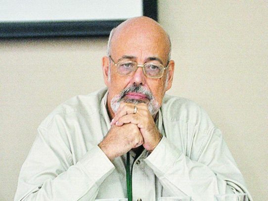 Abogado Carlos Carrillo anuncia apelación en caso del sociólogo Raúl Leis