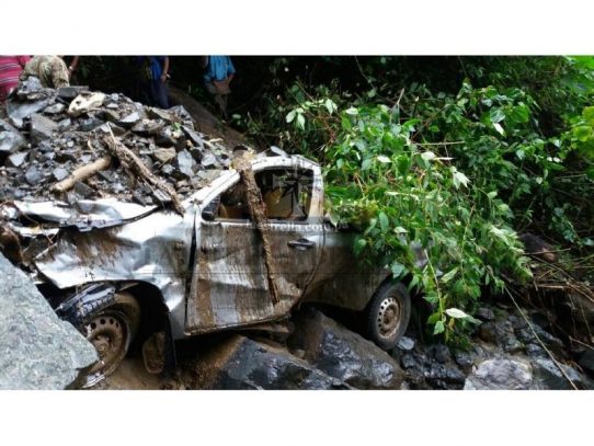 Confirman identidad de docentes fallecidos en accidente en la Comarca